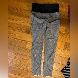 Lululemon run the day tights black grey size 4